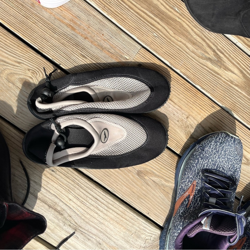 S.C.I. Black & Cream water shoes size 9